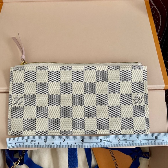 Louis Vuitton Authentic Felicie Monogram Pochette Wallet - Picture 4 of 12